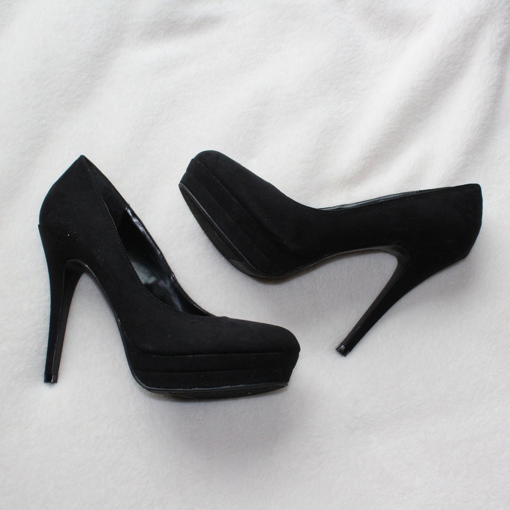 **Brand New** LC Platform Heels